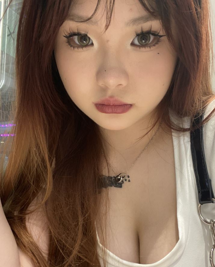 私密泄密白皙大罩杯少女小雪39V+21P1.08GB绿帽分享反差