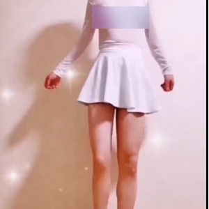 14.1GRoxy绝美身段三人同游P站实录19V