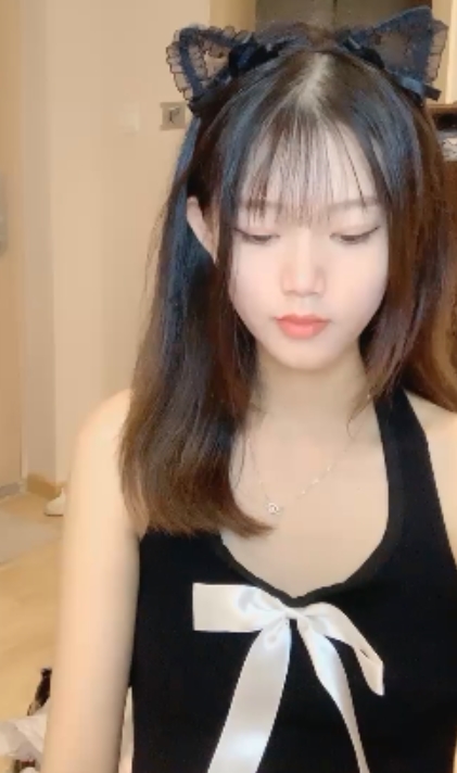 热舞葡萄妹妹13v9.1g曼妙身姿私拍合集